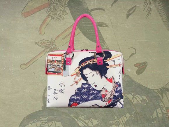 “Ryogoku-bashi, Modern Beauties” (今様美人拾二景 気がかるう 両国橋), a Ukiyo-e masterpiece by Keisai Eisen (渓斎 英泉), shown in detail on high-end handbag via video.